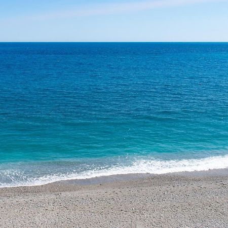 Beach House Acquamarina Летоянні Екстер'єр фото