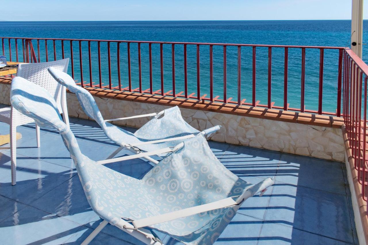 Beach House Acquamarina Летоянні Екстер'єр фото